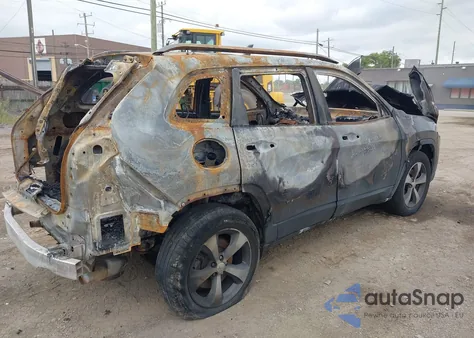 2019 Jeep Cherokee Limited 4X4 z USA, uszkodzony, nr VIN 1C4PJMDX3KD393563